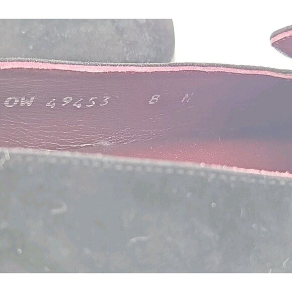 Stuart Weitzman Womens Sz 8 Narrow Lys Crystal Black Suede Fleur-de-lis - Picture 9 of 9